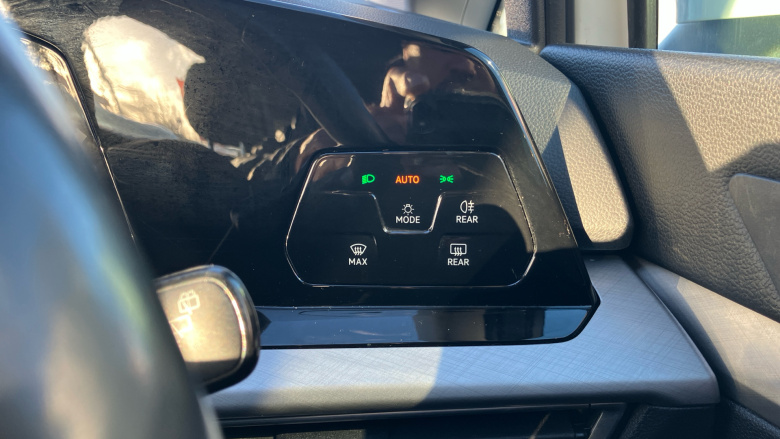 Volkswagen Golf 1.5 TSI 150 Life 5dr Petrol Hatchback